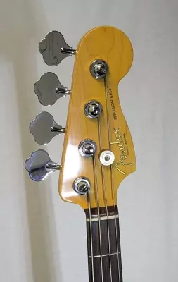 Fender - American Professional II Precision Bass, Rosewood Fingerboard - 3-Colour Sunburst 3